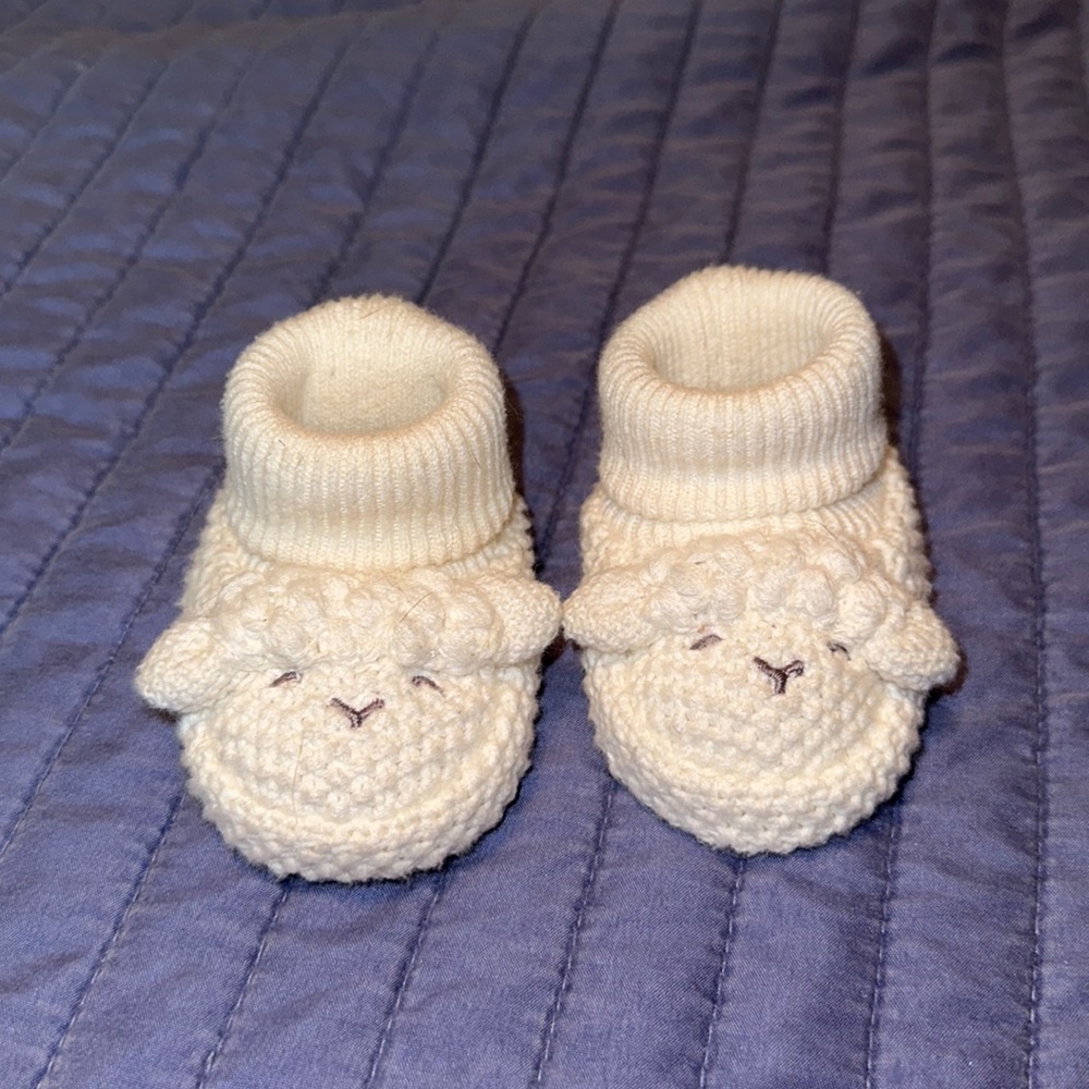 Knit Lamb Booties